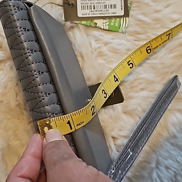 NWT Badgley Mischa Long Wallet W/ Phone   Pocket & Wristlet - Picture 13 of 13